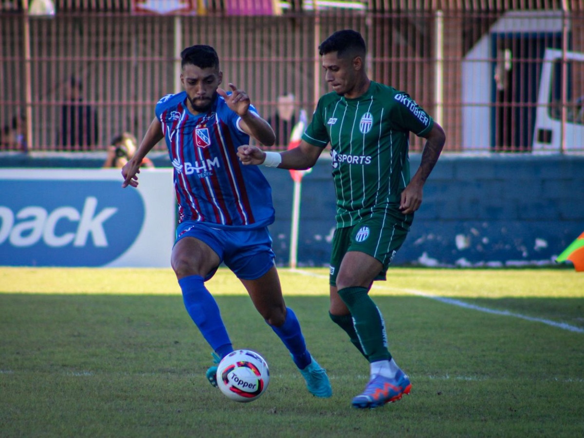 Catarinense B Carlos Renaux empata o Metropolitano Rádio