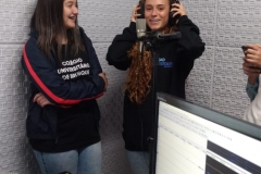 Alunos do Colégio Unifebe conhecem os estúdios da Rádio Diplomata