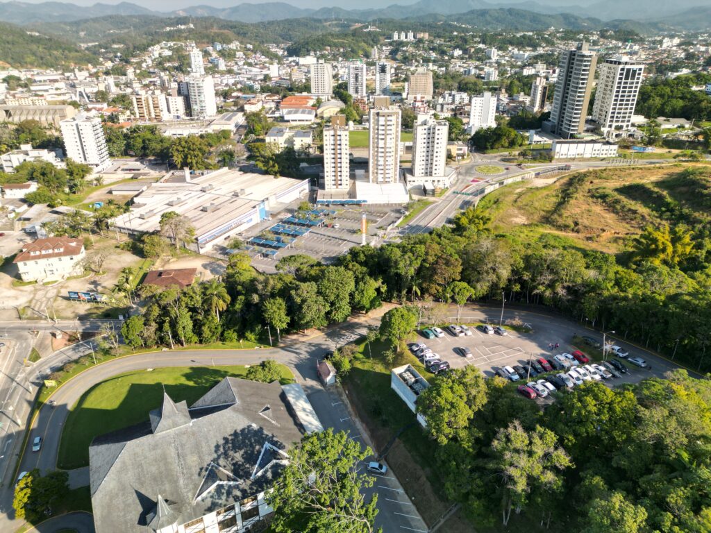 Zoobotânico; Zoo; Prefeitura de Brusque; Prefeitura; Praça das Bandeiras; Brusque; Cidade de Brusque