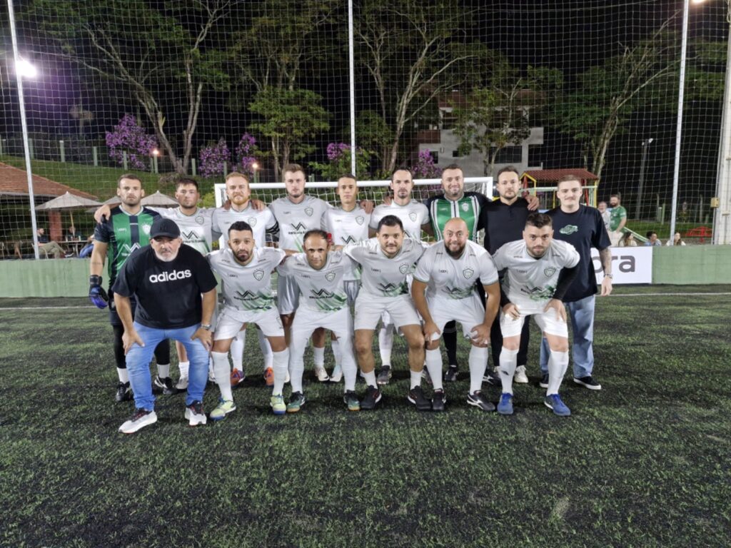 Equipe Central Azaleia Vidraçaria que disputa o Campeonato de Panela da S.E. Bandeirante (Foto: Amplitude Comunicação)