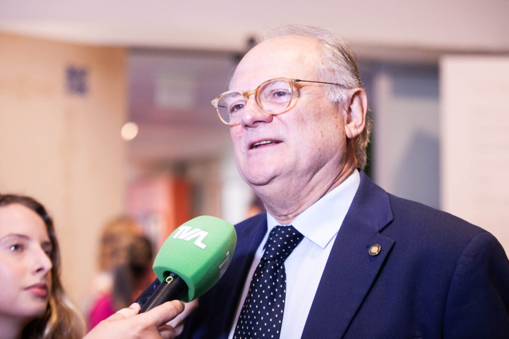 Deputado estadual Vicente Caropreso em entrevista (Foto: divulgação/arquivo)