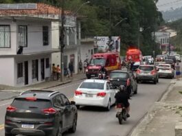 Acidente registrado na Rua Florianópolis no bairro Águas Claras (Foto: divulgação)